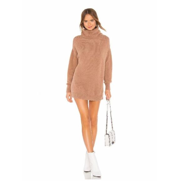 Tularosa Sweaters - Tularosa Webster Fuzzy Foldover Neck Pullover Sweater in Camel Size M